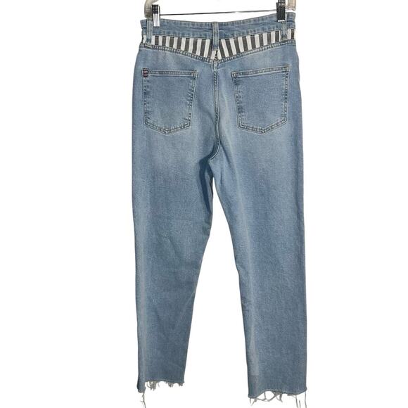 BDG Urban Outfitters Girlfriend Jeans Button Fly Light Wash Raw Hem Size 28 - Picture 3 of 8